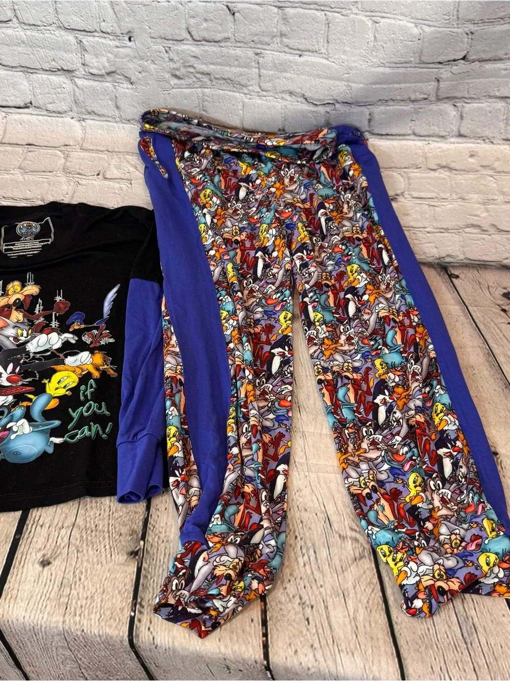 Ooh La La Bamboo Looney Tunes 2 Piece Bamboo Outfit